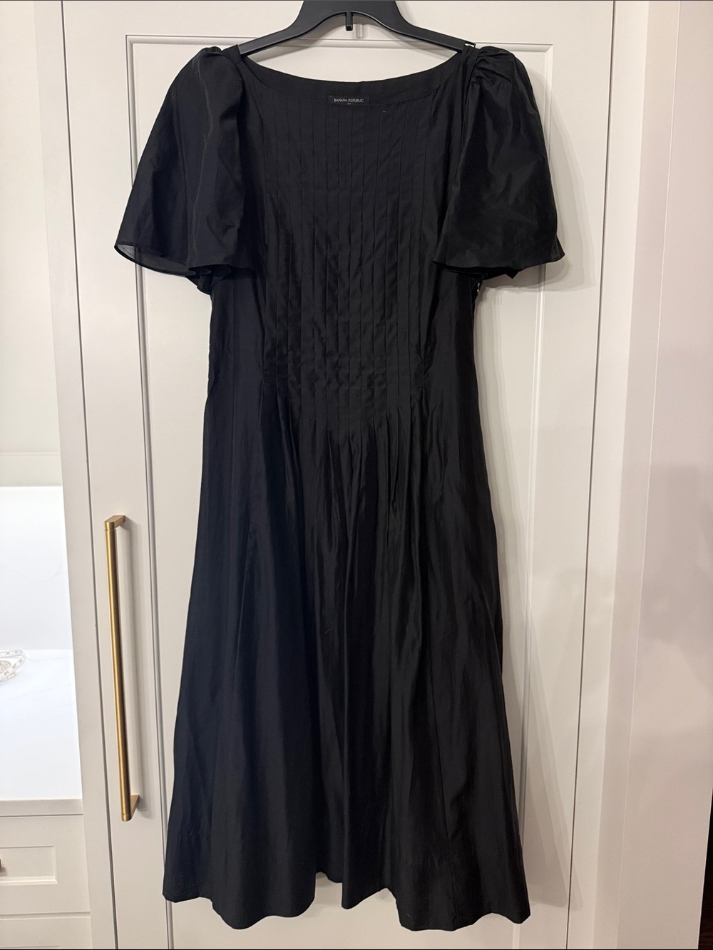Banana Republic Black Puff Sleeve Midi Dress